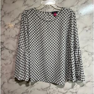 Vince Camuto Bell Sleeve Blouse Size XS